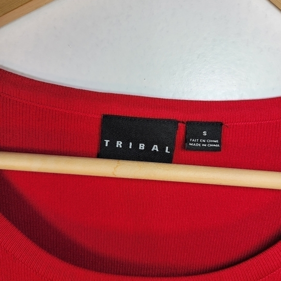 RED and Black Tribal long-sleeved dress. Size Small - Picture 5 of 13